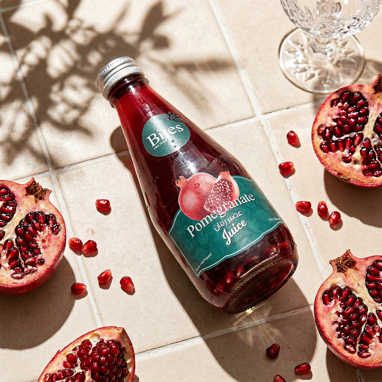 Fresh Pomegranate Juice: Cold-Pressed. 240ml :(Glass Bottle)